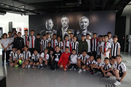 Futbol Okullarımızın Öğrencileri Beşiktaş JK Müzesi’ni Ziyaret Etti
