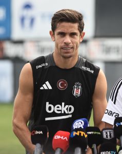 Gabriel Paulista: ‘Tecrübelerimi genç oyunculara ve takıma aktardığım için çok mutluyum’