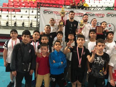 Güreş Takımımız, 12-13 Yaş Kategorisinde Türkiye İkincisi Oldu