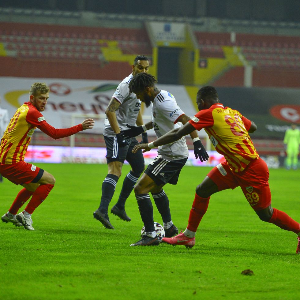 Hes Kablo Kayserispor V Beşiktaş (Super League)