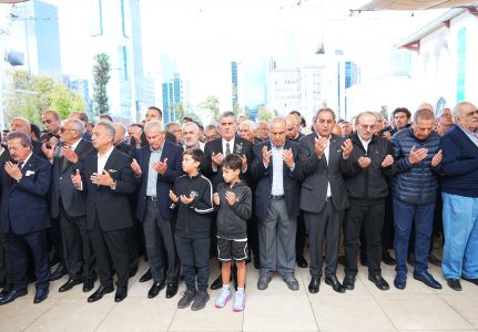 Merhum Metin Keçeli Son Yolculuğuna Uğurlandı