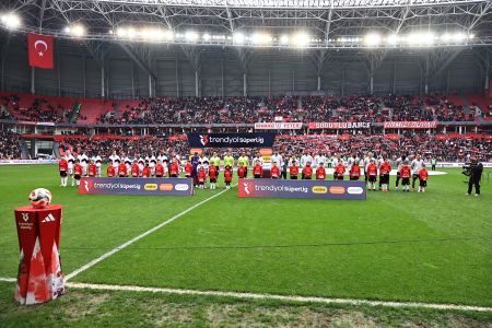 Samsunspor v Beşiktaş (Turkish Super League) 