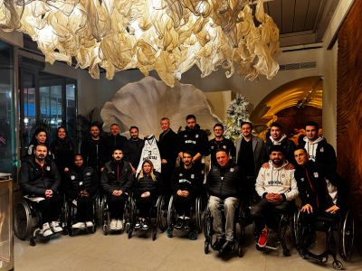 Tekerlekli Sandalye Basketbol Takımımız, Antalya’da Taraftarlarımızla Buluştu