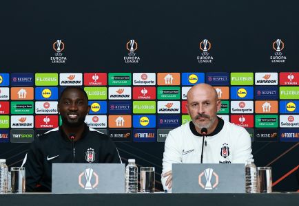 Teknik Direktörümüz Vincenzo Italiano ile Futbolcumuz Wilfred Ndidi’den Açıklamalar