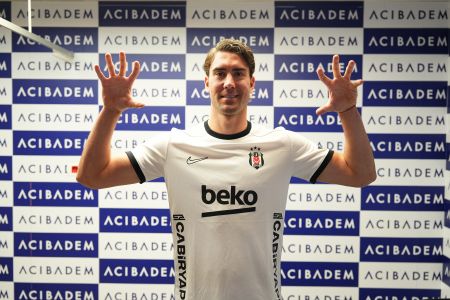Yeni Transferimiz Dusan Vlahovic Sağlık Kontrolünden Geçti
