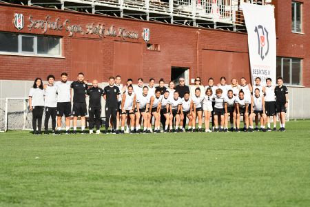Yönetim Kurulu Üyemiz Merve Öztopaloğlu, Kadın Futbol Takımımızı Ziyaret Etti
