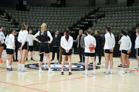 Yönetim Kurulu Üyemiz Özkan Arseven, Beşiktaş BOA Takımımızla Buluştu